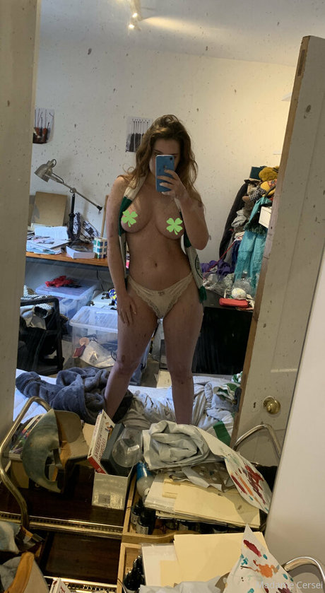 Madame Cersei actrice érotique photo