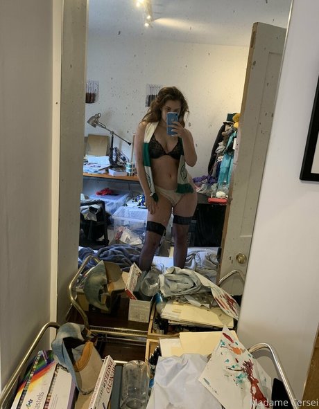 Madame Cersei star érotique photos