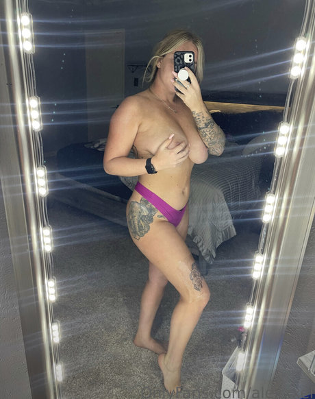 Audieeblondie art de star du porno images