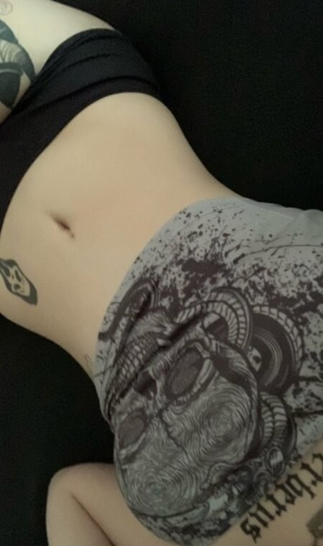 Ghostbabss actrice nue photos