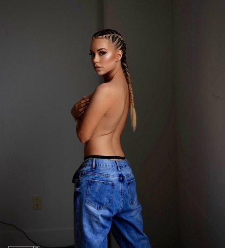 seins naturels onlyfans beau nu photo