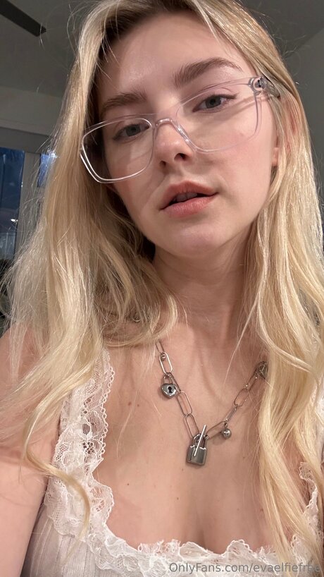 evaelfiefree étoile magnifique des photos