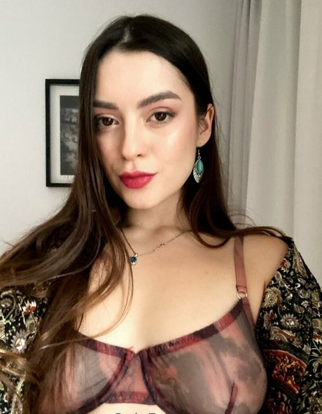 vera venera modèle adulte photo