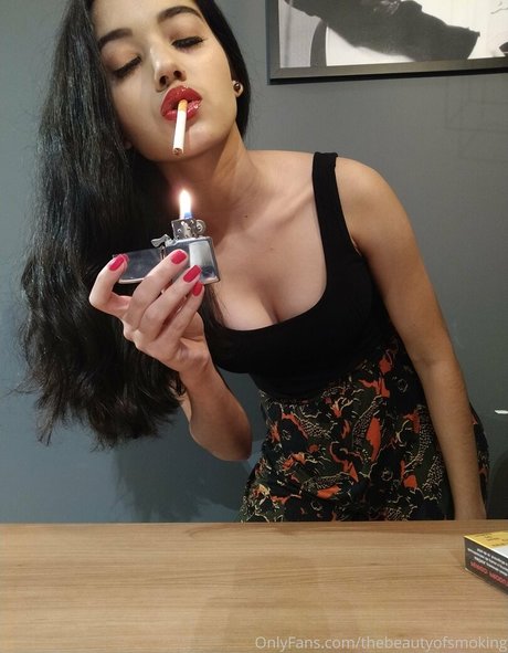 thebeautyofsmoking meilleur modèle archive