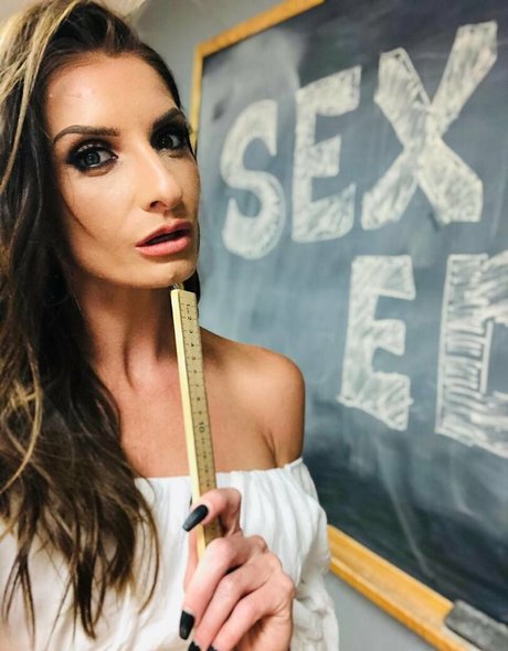 silviasaigexxx nus star du porno photos