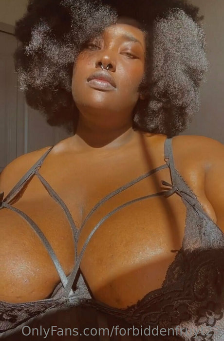 forbiddenfruyt23 beau modèle photos