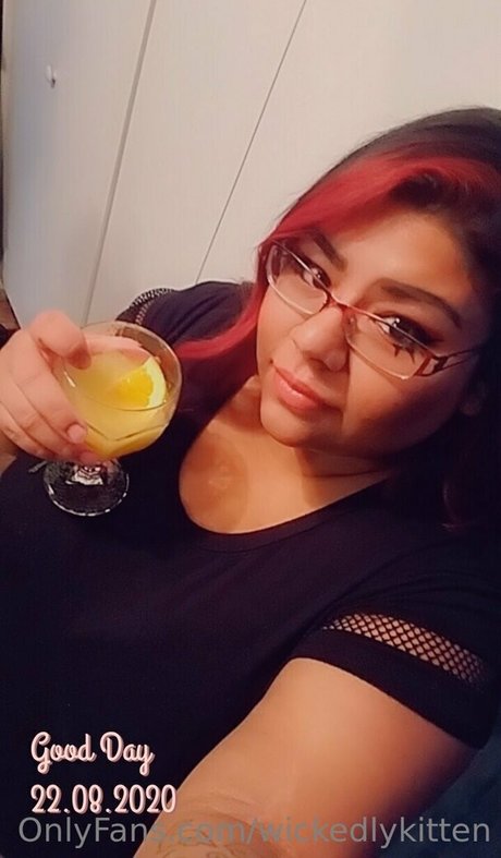 wickedlykitten actrice de nus img