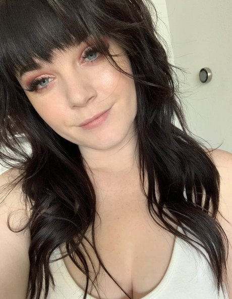 EmilyLynne nus étoiles photos