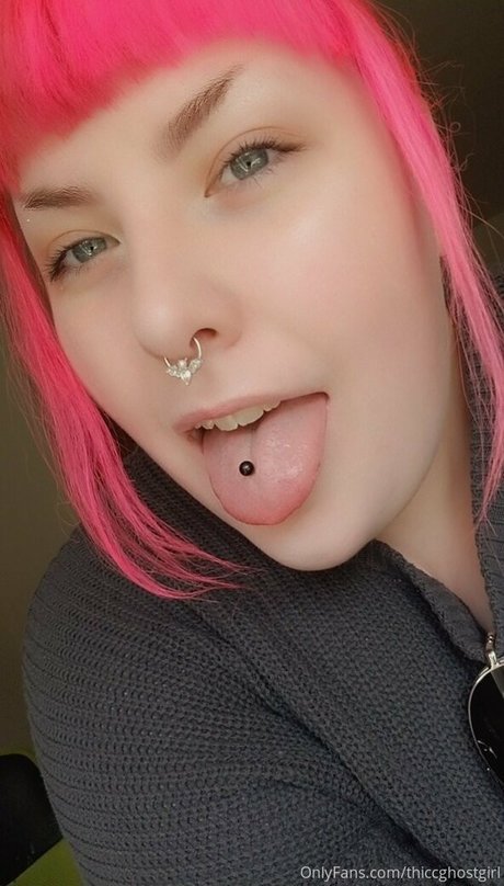 thiccghostgirl haut étoile images