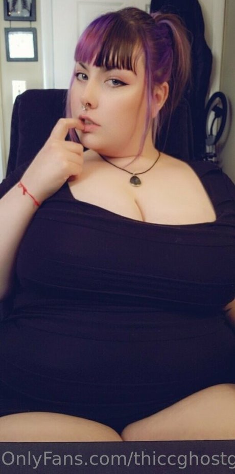 thiccghostgirl modèles nus image
