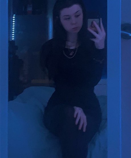 Eleri Evans actrice nue photo