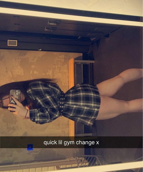 Eleri Evans art modèle images