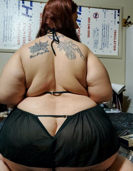 bootyfulannie nus de stars du porno des photos