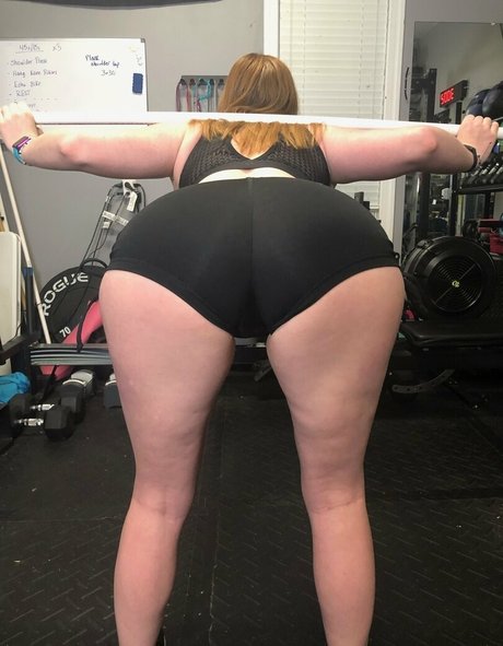 bootyshortsgirl modèle xxx des photos