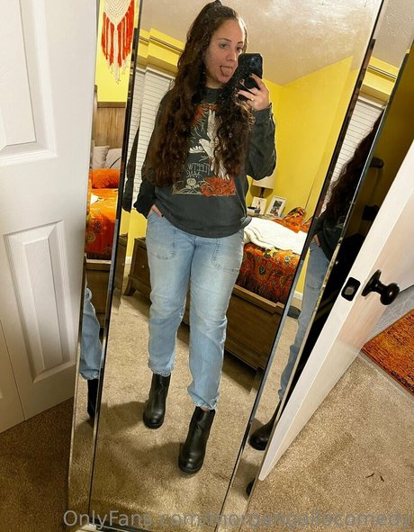 morgangallocomedy nus de stars du porno image