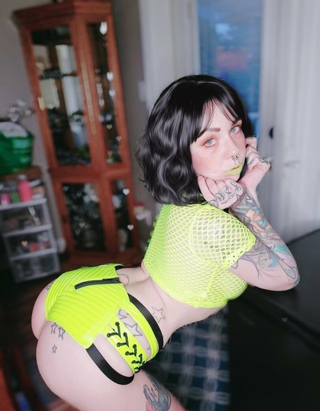 riini__free étoile adulte archive