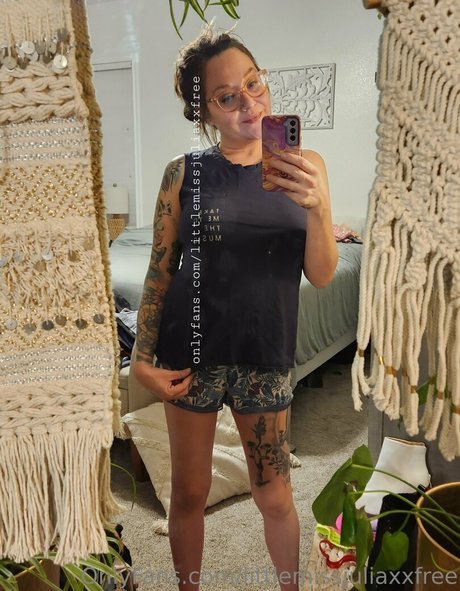 littlemissjuliaxxfree étoile de l'art image