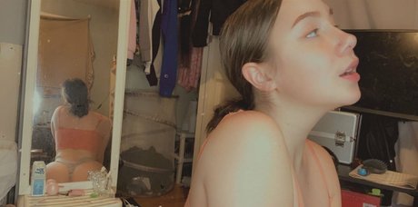 ébène fumeur onlyfans haute définition érotique collection