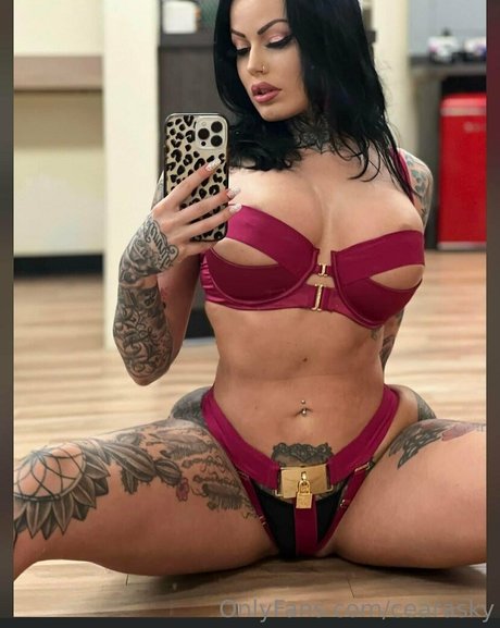 cearasky modèle magnifique galerie