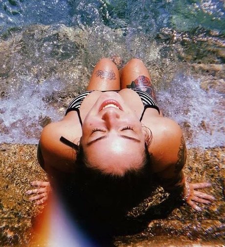 Francesca Vicari star du porno sexy image