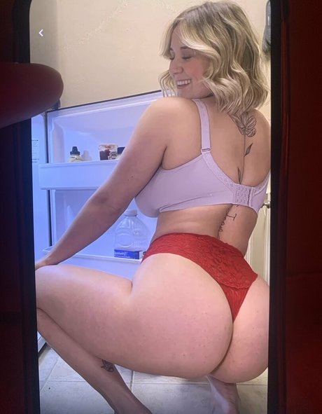 Saterra St Jean sexe star photos