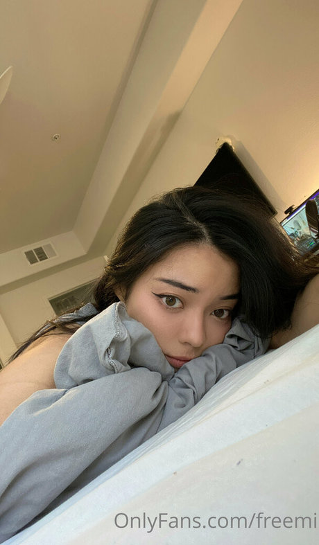 freemi actrice parfaite photos