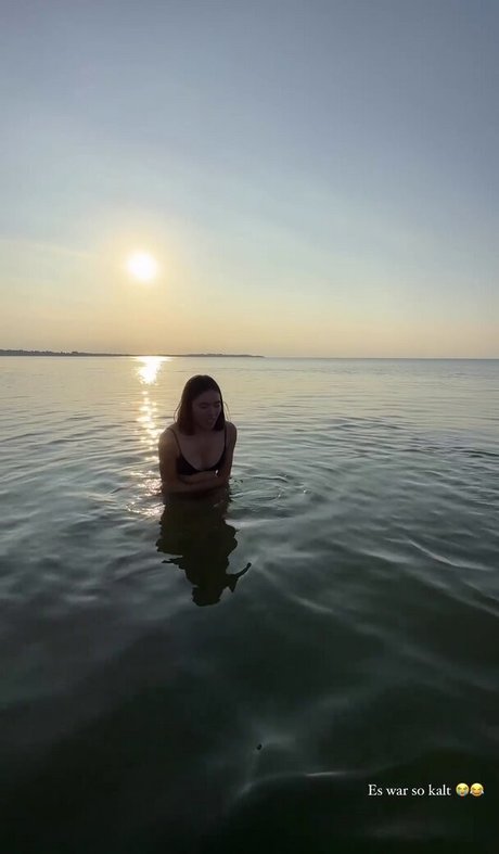 Shanti Tan belle star du porno galerie