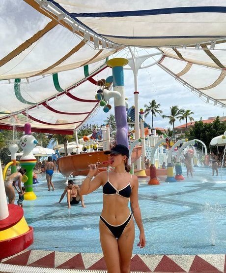 Gabi Stacenco étoile érotique des photos