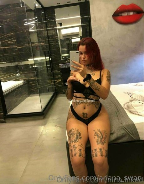 ariana swan star du porno chaude image