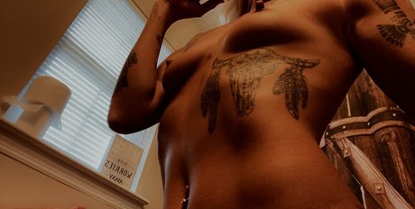 theonlybarbi2 star érotique image