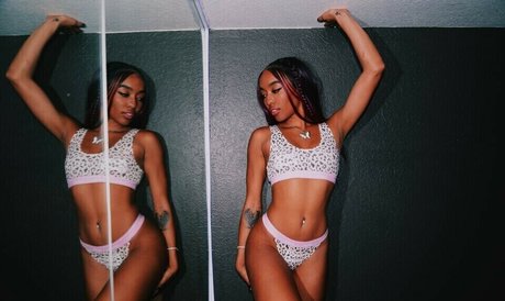 yourfavbubblebuttt jolie actrice images