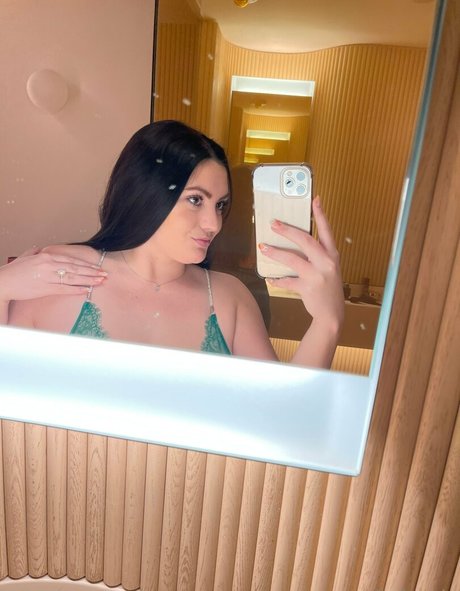 transexuelle post-opératoire onlyfans nu sexy img