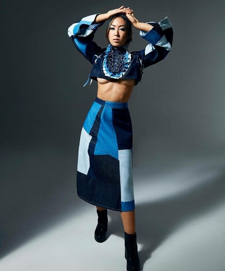 Ana Hikari star du porno sympa photo