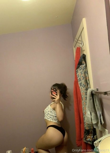 nofacej19 actrice de nus collection