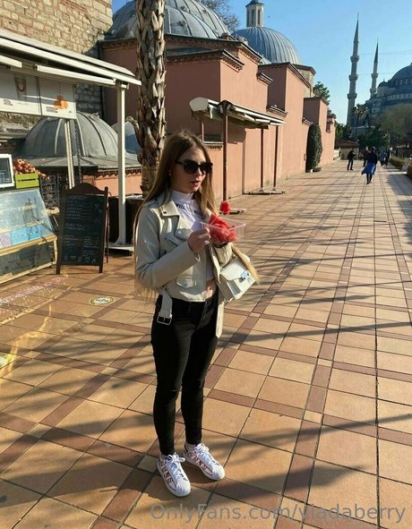 vladaberry actrice porno photos