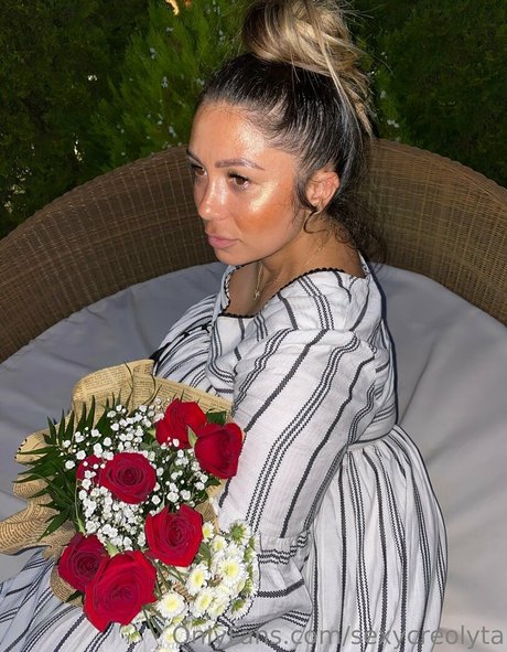 grand-mère ébène onlyfans haute qualité meilleur img