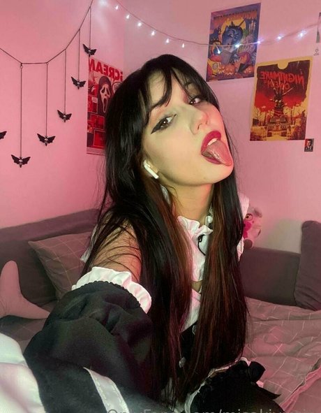 misakivirgin star du porno érotique photo