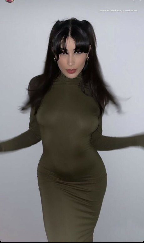 dela roo actrice nue des photos