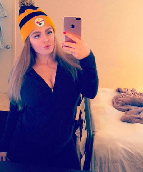 playwithtayyy star du porno galerie