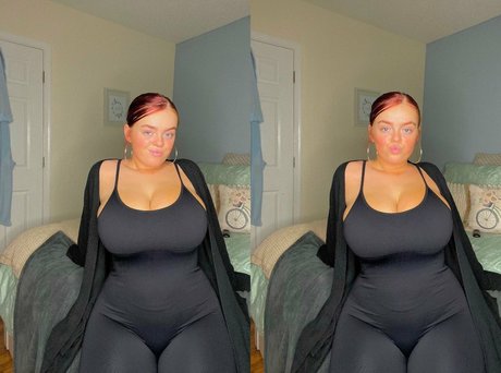 playwithtayyy modèle adulte collection