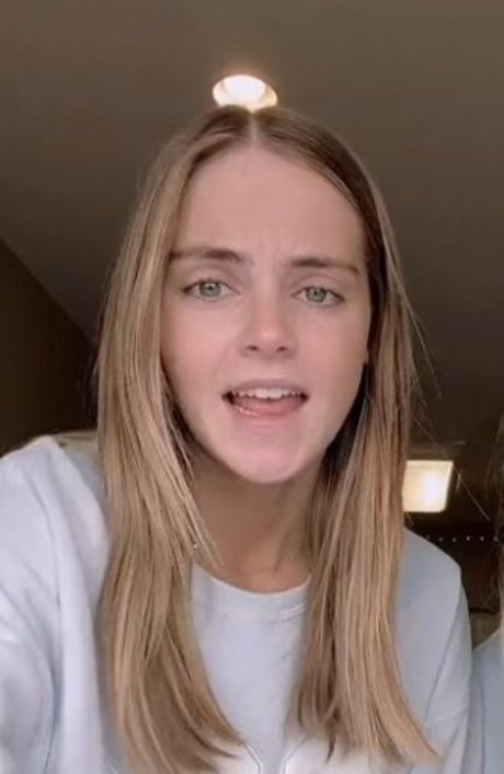 Lauren Mae meilleure star du porno collection