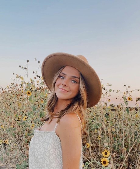 Lauren Mae modèle chaud photo