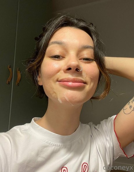 Coconeyx modèle chaud des photos