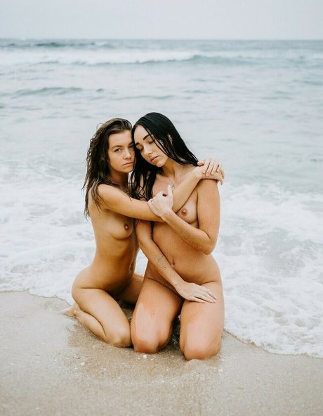 Maddie Neville modèle de sexe images