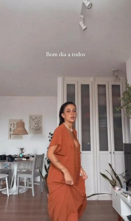 Mariana Nolasco star du porno adulte galerie