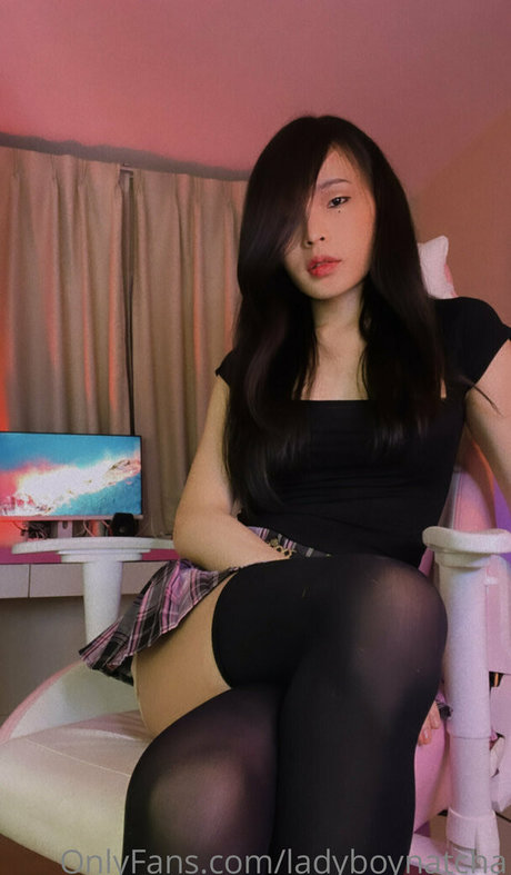 ladyboynatcha étoile sexy galeries