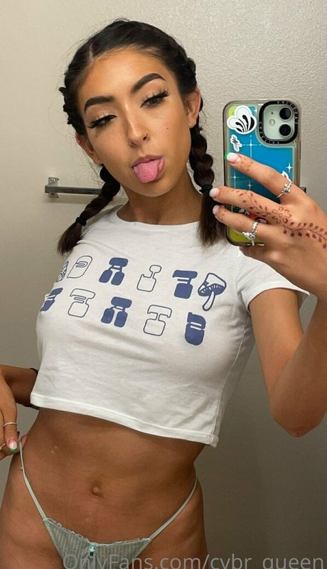 cybr queen actrice adulte galerie