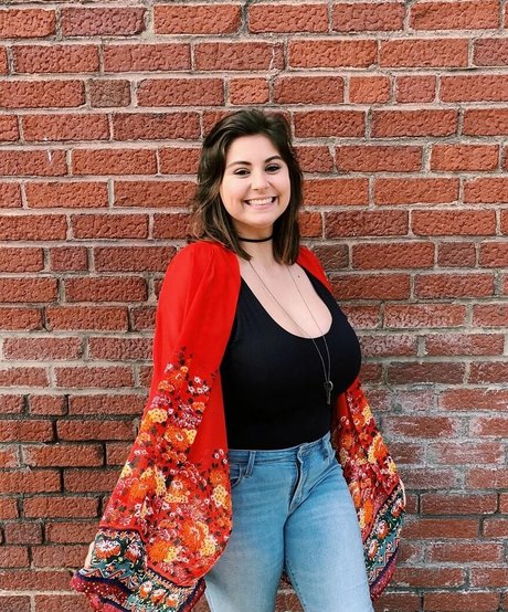 Caroline Casbon modèle gratuit images