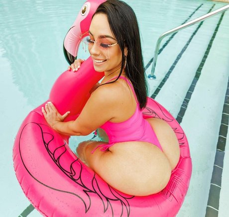 Selene Castle étoile adulte galerie