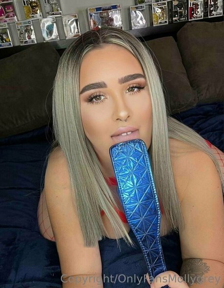 itsmollygrey modèle adulte img